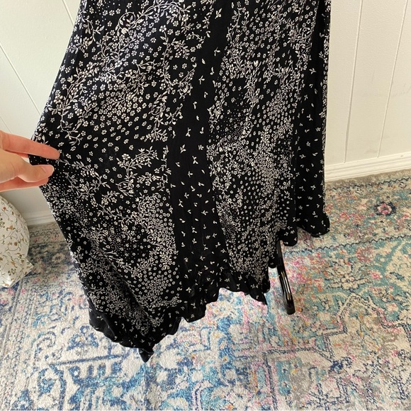 Bila Maxi Dress Sz XL Black Handkerchief Hem Floral Gauze Boho 90s Style Flowy - Picture 11 of 16